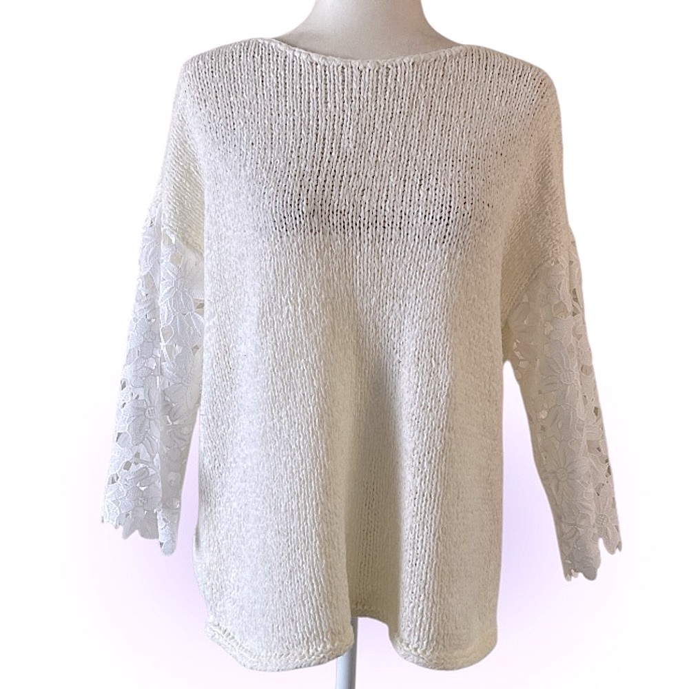 Chico’s Breezy Knit Sweater with Floral Lace Sleeves Large